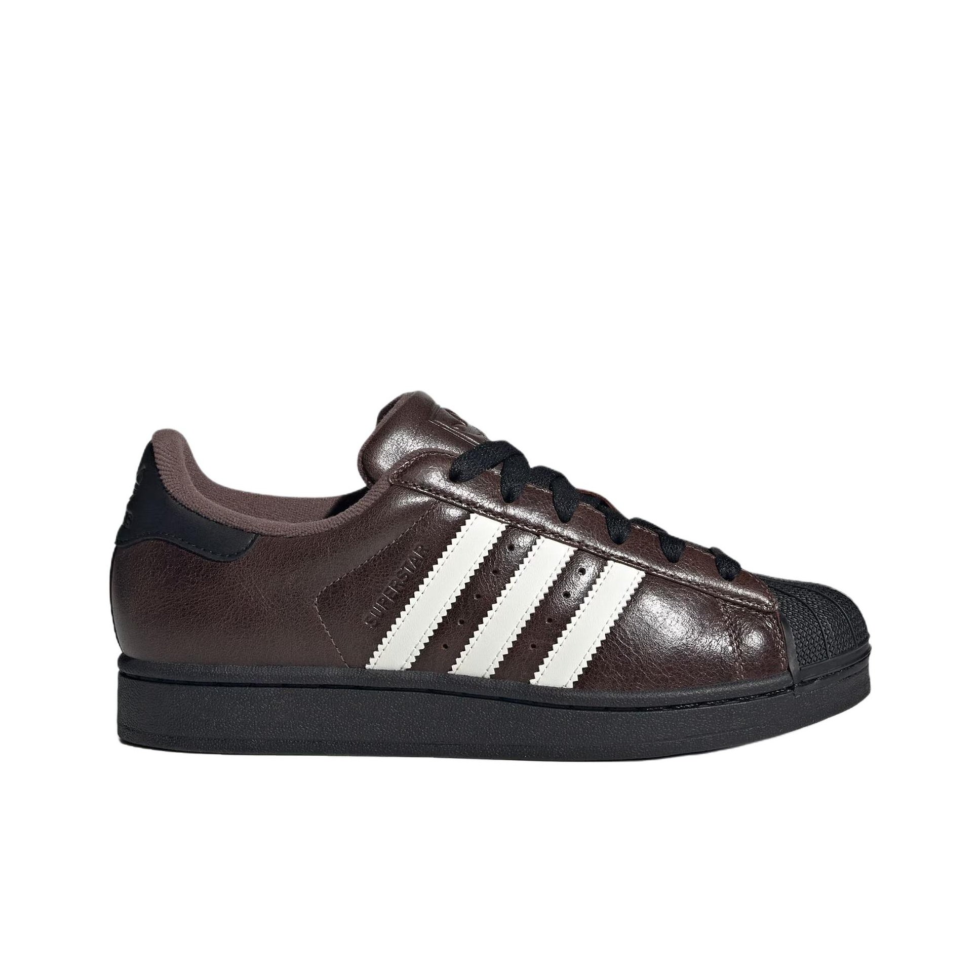أحذية سكيت بورد نسائية من أديد - مراجعة Adidas Shoes Superstar وسعره