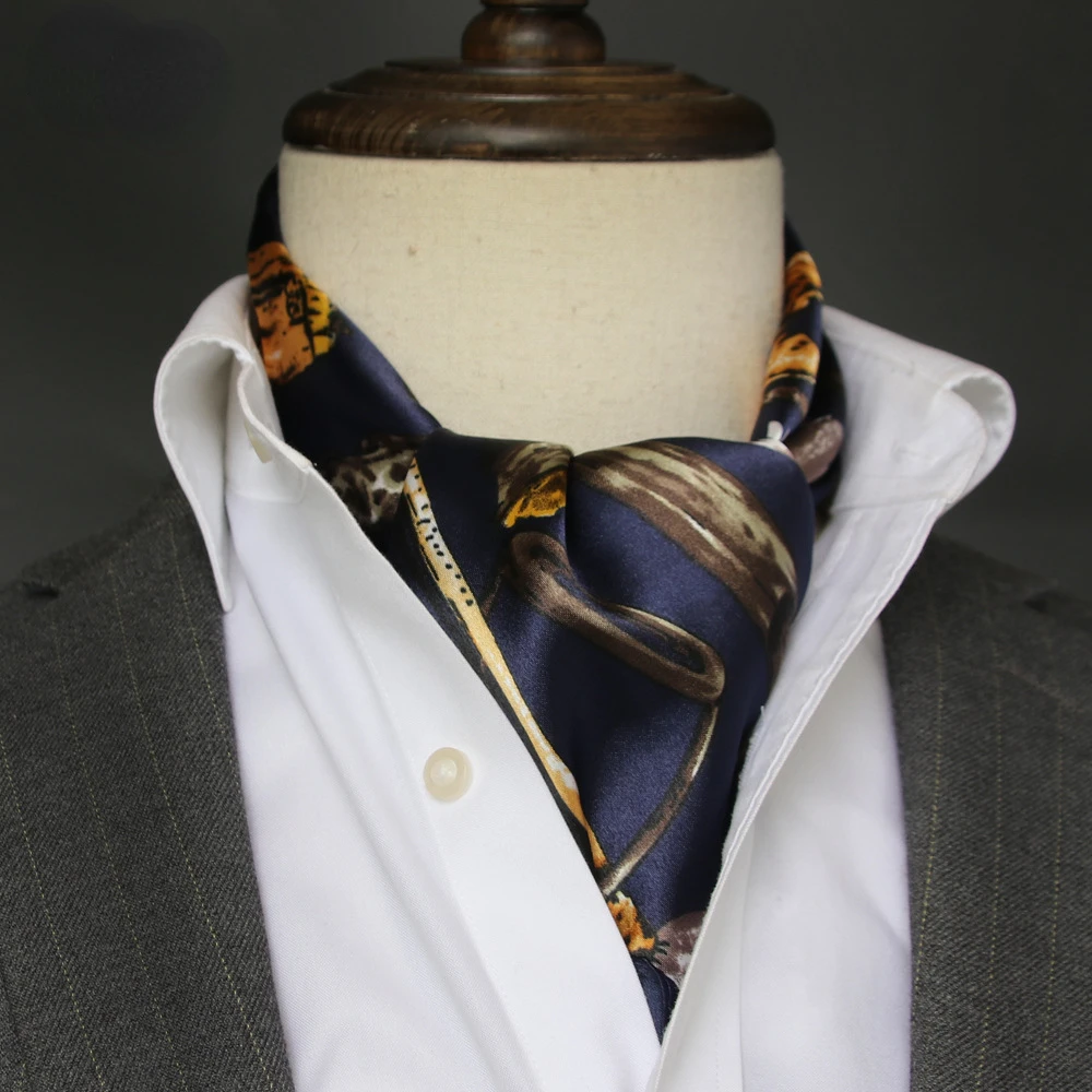 وشاح حريري بريطاني للرجال ، من - مراجعة Silk Neck Scarf وسعره