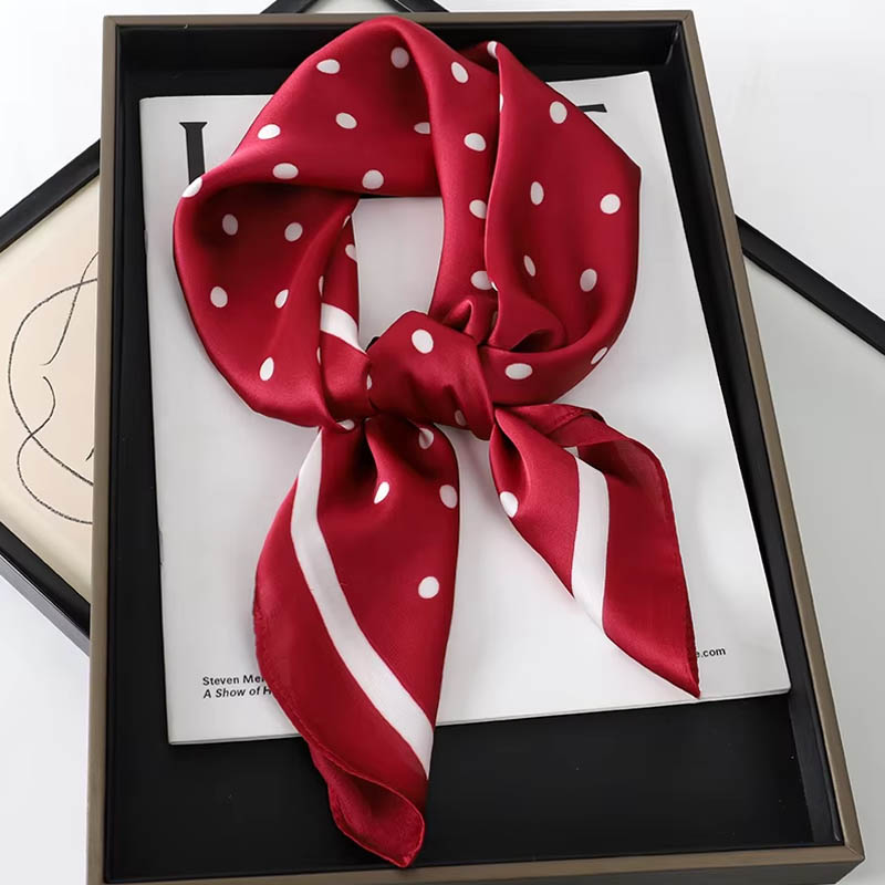 الفاخرة سيدة الشعر نقطة وشاح ا - مراجعة Silk Neck Scarf وسعره