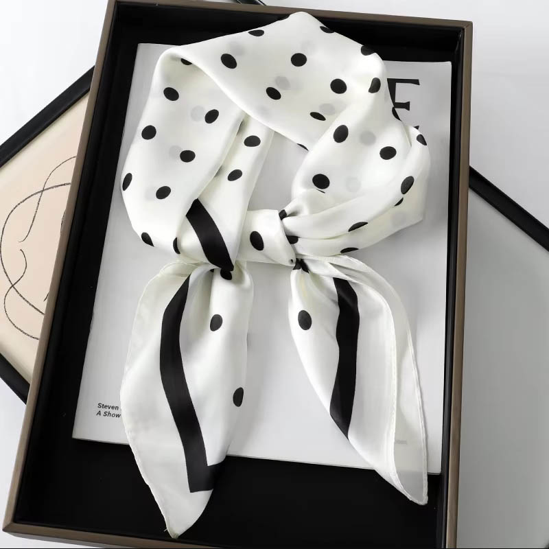 الفاخرة سيدة الشعر نقطة وشاح ا - مراجعة Silk Neck Scarf وسعره