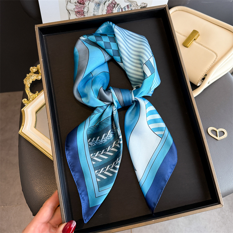 2026 جديد الهندسة طباعة الحرير - مراجعة Silk Neck Scarf وسعره